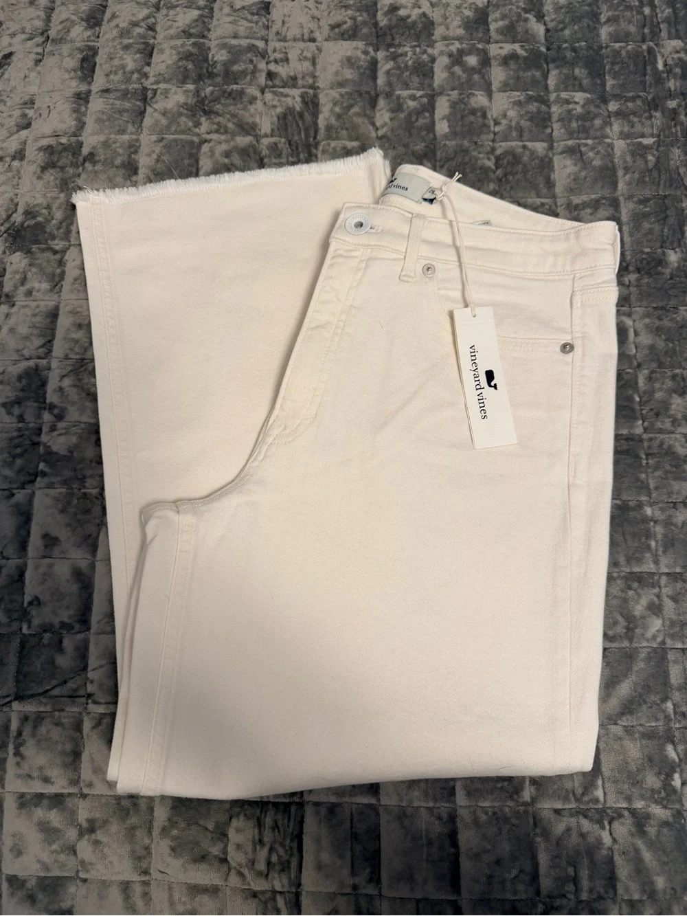 Vineyard Vines Women's White High-Rise Capris
